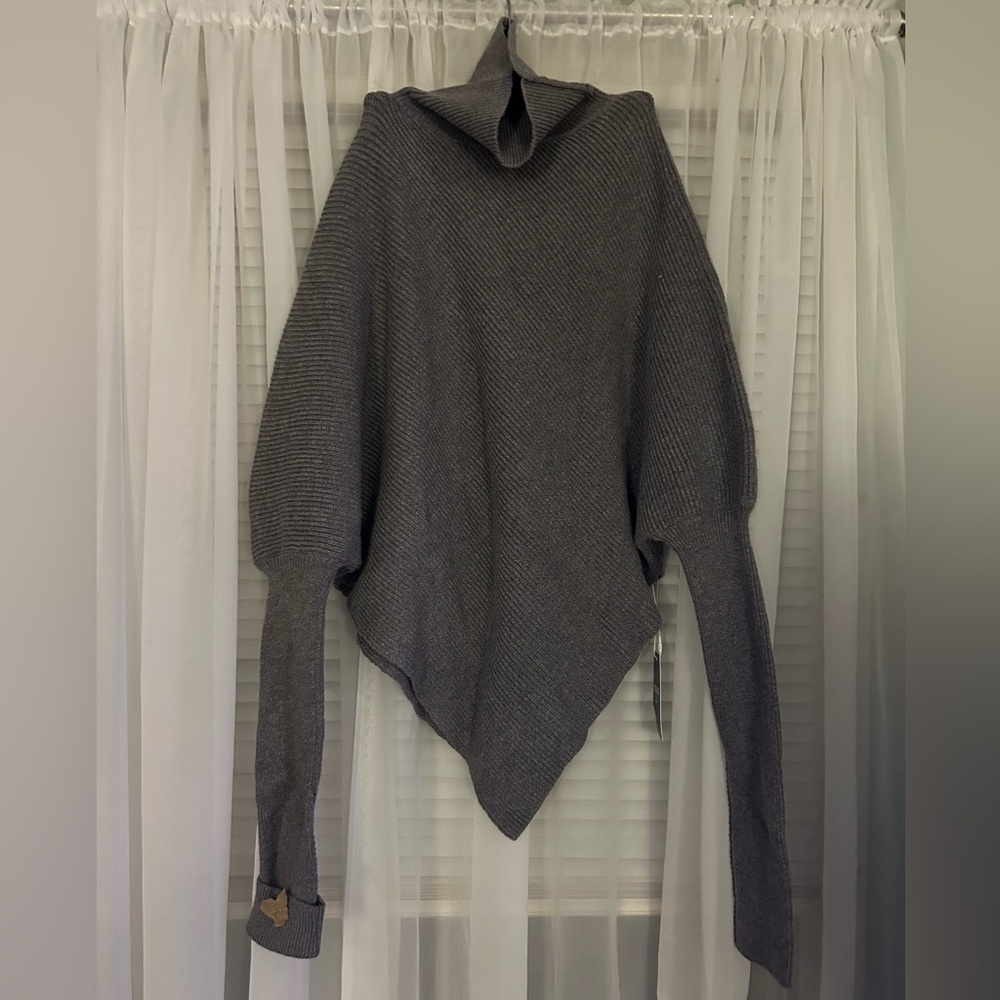 HALARA Gray Poncho Sweater